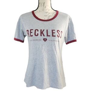 Y&R Women's Size Medium Gray Burgundy Reckless Ringer Short Sleeve T-shirt